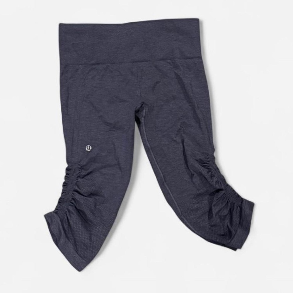Lululemon Purple Cropped Leggings (Rare/Vintage)